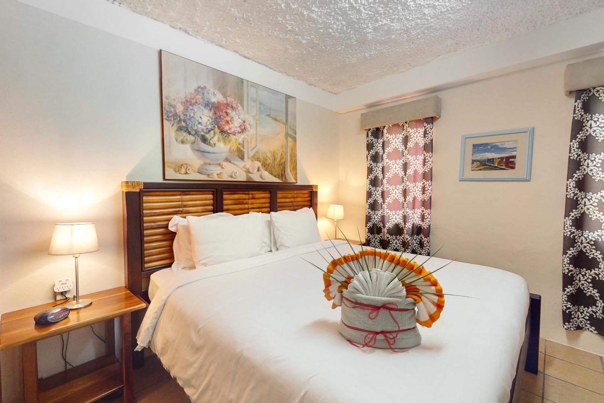 Hummingbird Home Suites 圣佩德罗 客房 照片