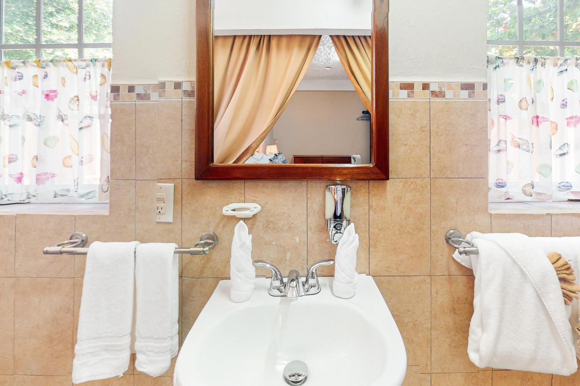 Hummingbird Home Suites 圣佩德罗 客房 照片